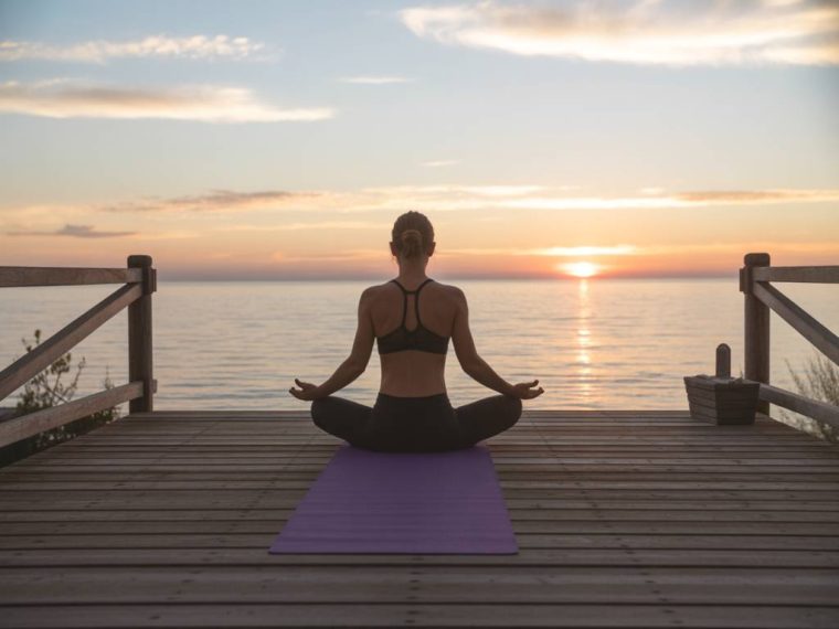 Organiser un EVJF bien-être : yoga, spa et détente avant le grand jour