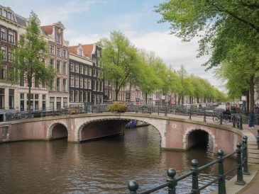 EVJF à Amsterdam : entre canaux romantiques et fiesta entre amies